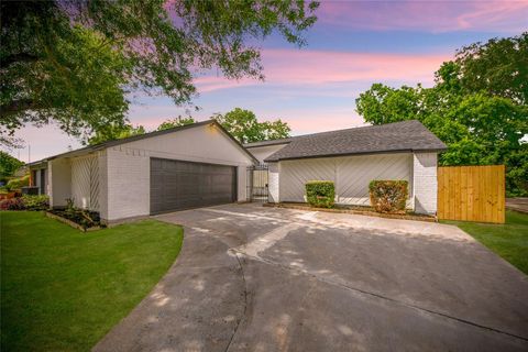 Photo of 13122 Benford Drive, Houston, TX 77099 (MLS # 15036250)