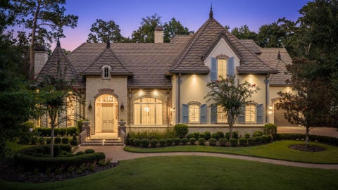 Photo of 26 N Palmiera Circle, The Woodlands, TX 77382 (MLS # 28103951)
