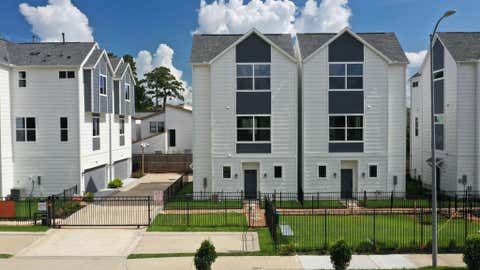 Photo of 1648 W Tidwell Road, Houston, TX 77091 (MLS # 5735003)