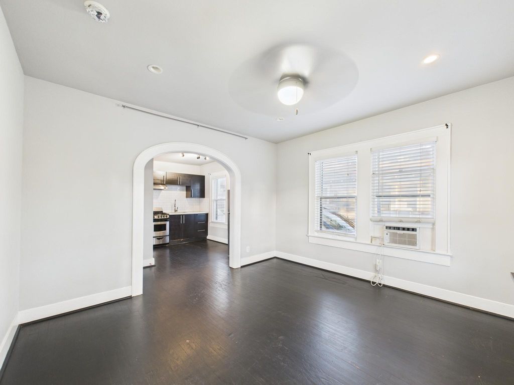 Photo of 605 Enid Street #1, Houston, TX 77009 (MLS # 89045904)