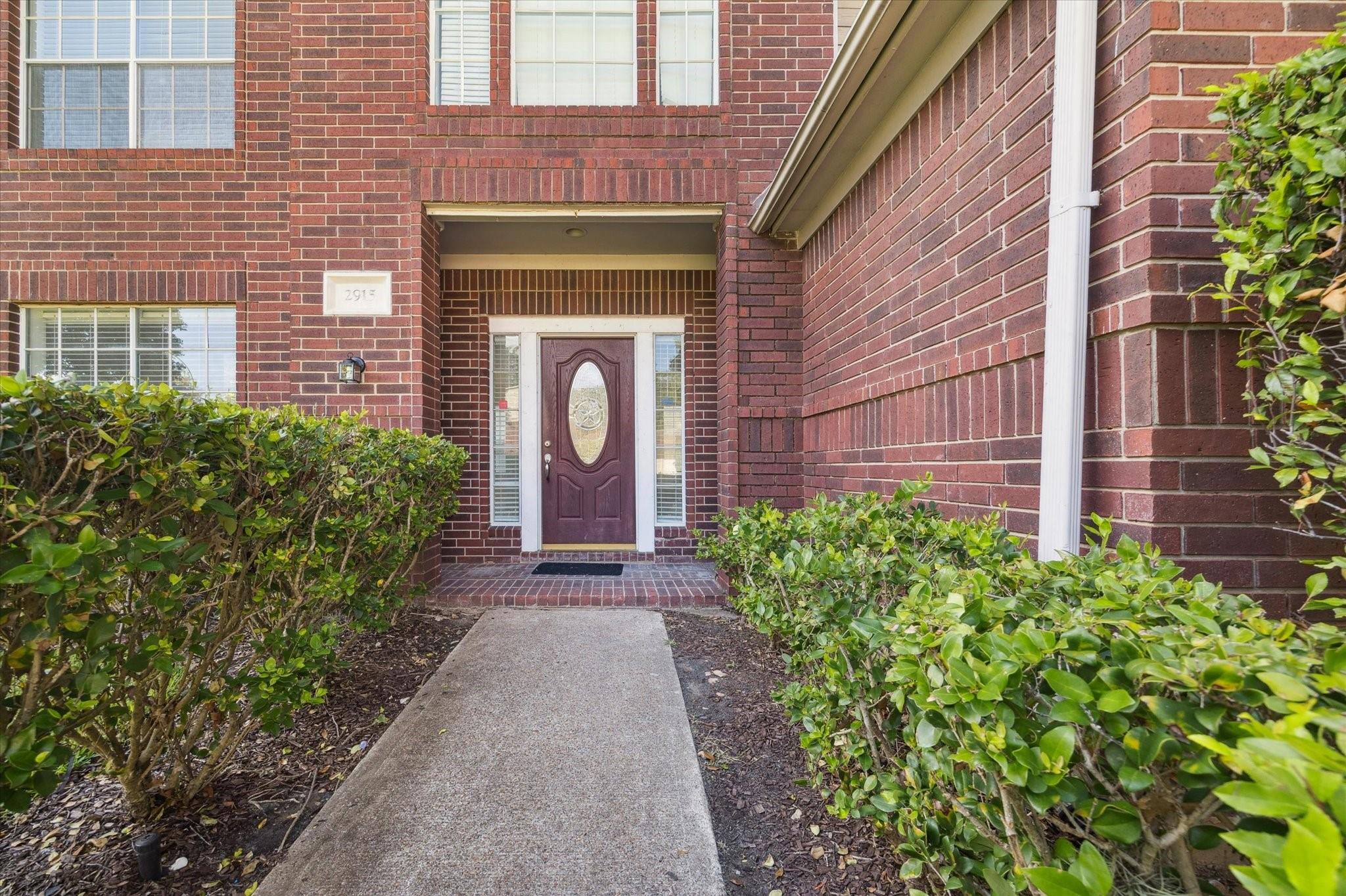 2915 Colonel Court Drive