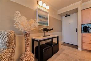 5220 Seawall Boulevard 633