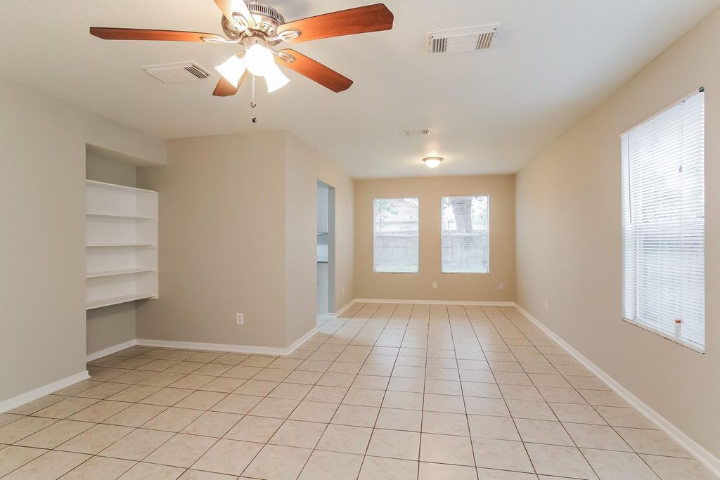 Photo of 947 Leadenhall Circle, Channelview, TX 77530 (MLS # 21471587)