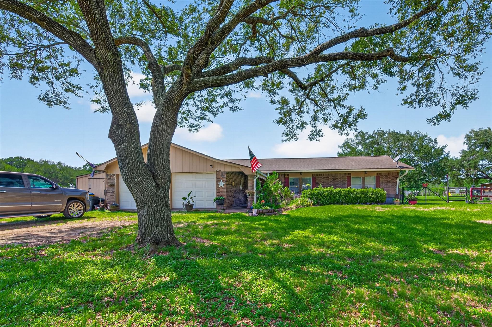 6210 Eagle Drive