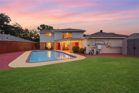 Photo of 15319 Seahorse Drive, Houston, TX 77062 (MLS # 15199404)