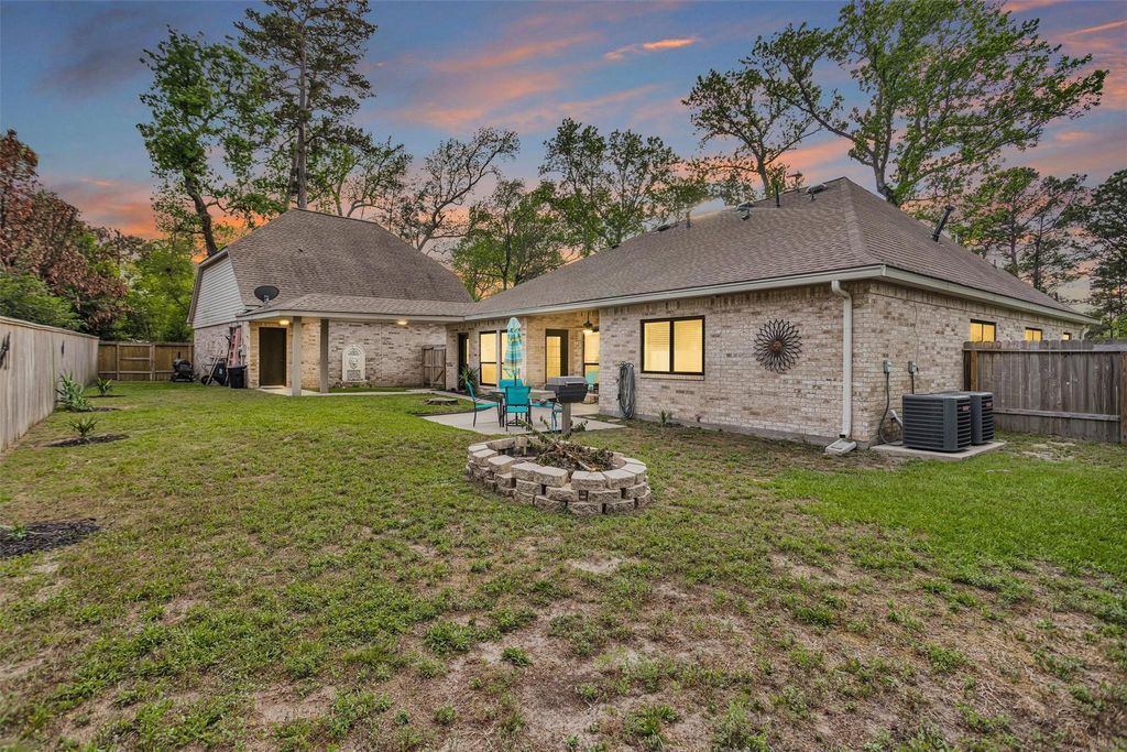 Photo of 21310 Atascocita Point Drive NW, Humble, TX 77346 (MLS # 44641016)