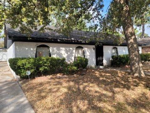 Photo of 7211 Deep Forest Drive, Houston, TX 77088 (MLS # 52868461)