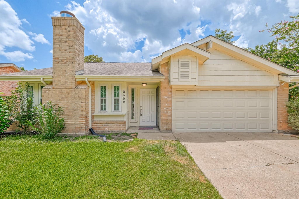 Photo of 2302 Brook View Lane, Sugar Land, TX 77479 (MLS # 37137586)