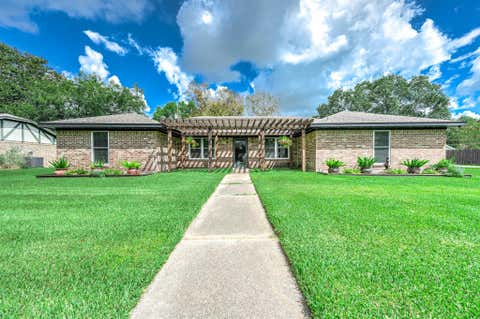 Photo of 63 E County Road 136, Alvin, TX 77511 (MLS # 25364122)