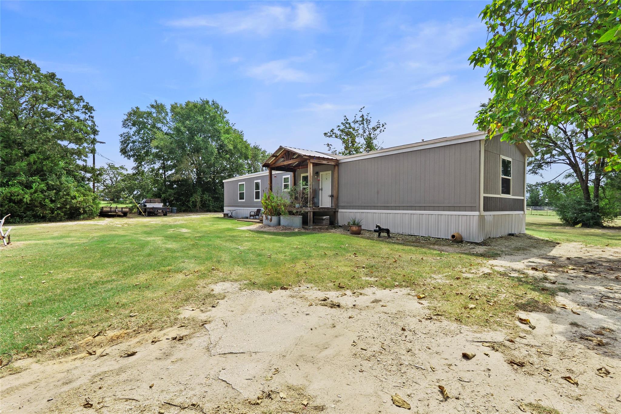 2098 Fellowship Lane