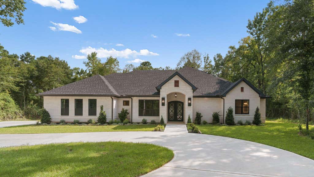Photo of 7111 Lorna Road, Montgomery, TX 77316 (MLS # 28750287)