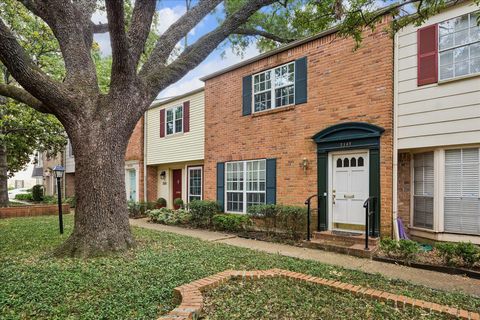 Tiny photo for 2147 Winrock Boulevard #31, Houston, TX 77057 (MLS # 58082716)