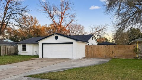 Tiny photo for 1307 Saddle Rock Drive, Houston, TX 77088 (MLS # 97126482)