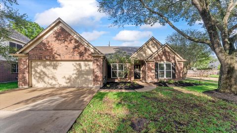 Photo of 1419 Lamplight Trail Drive, Katy, TX 77450 (MLS # 44250734)