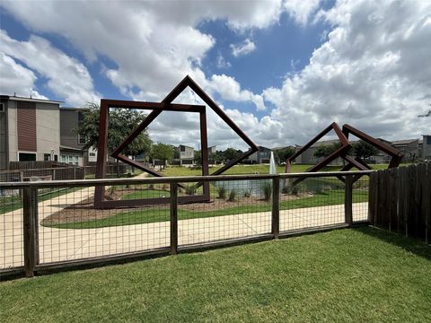 Photo of 6820 Rocinante Lane, Houston, TX 77092 (MLS # 45979623)