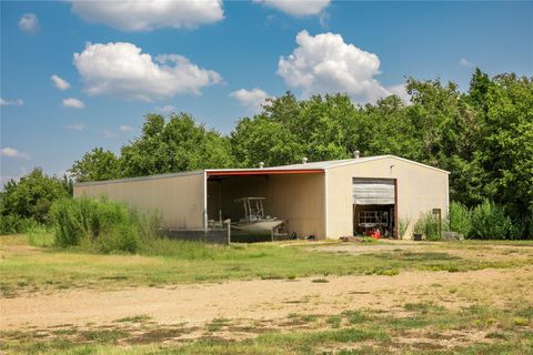 20 Red Tip Ln Brenham TX 77833