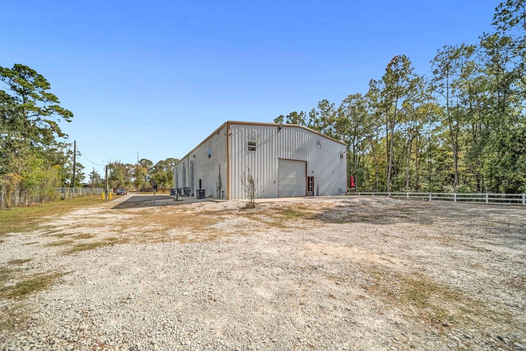 Photo of 10894 Los Cabos Drive, Conroe, TX 77306 (MLS # 12158537)