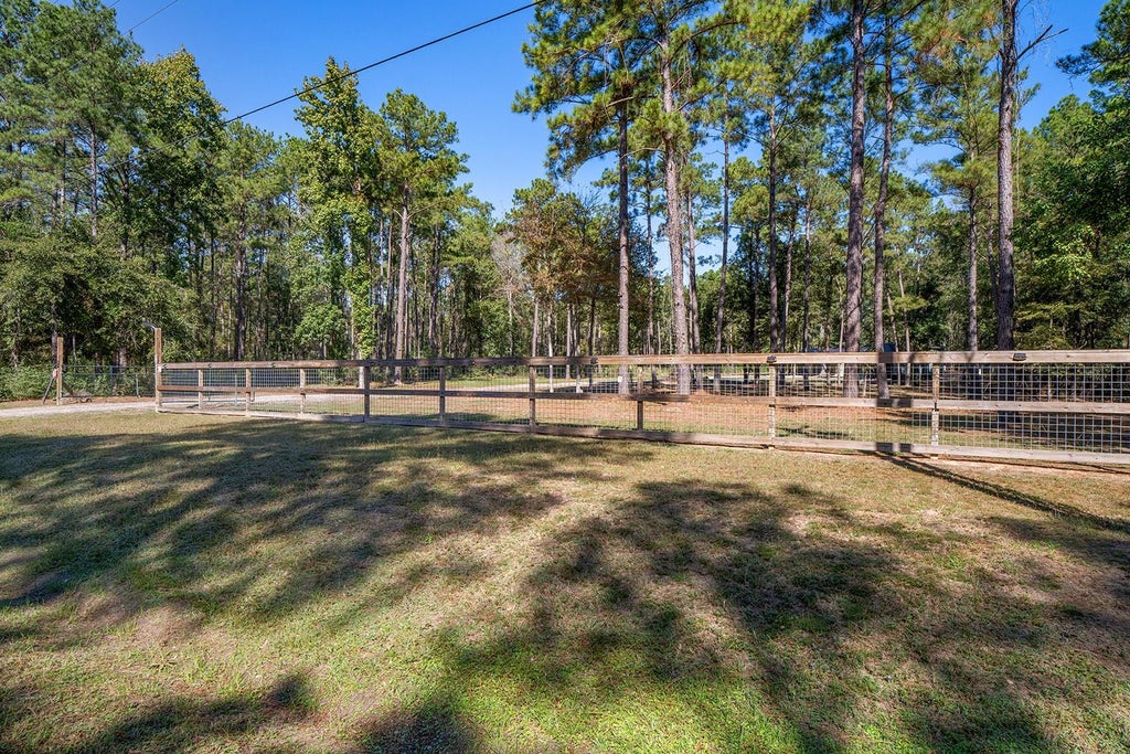 Photo of 7377 Clark Road, Plantersville, TX 77363 (MLS # 25538363)