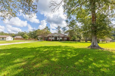 Photo of 430 Bonura Road N, Sour Lake, TX 77659 (MLS # 98176760)