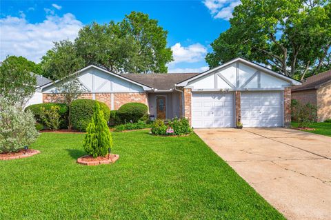 Photo of 2907 Marlin Court, League City, TX 77573 (MLS # 52842309)