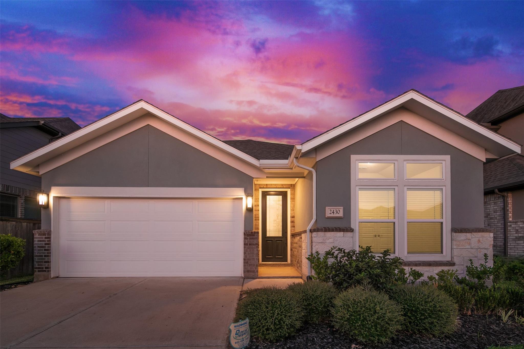 2430 Manor Valley Ln