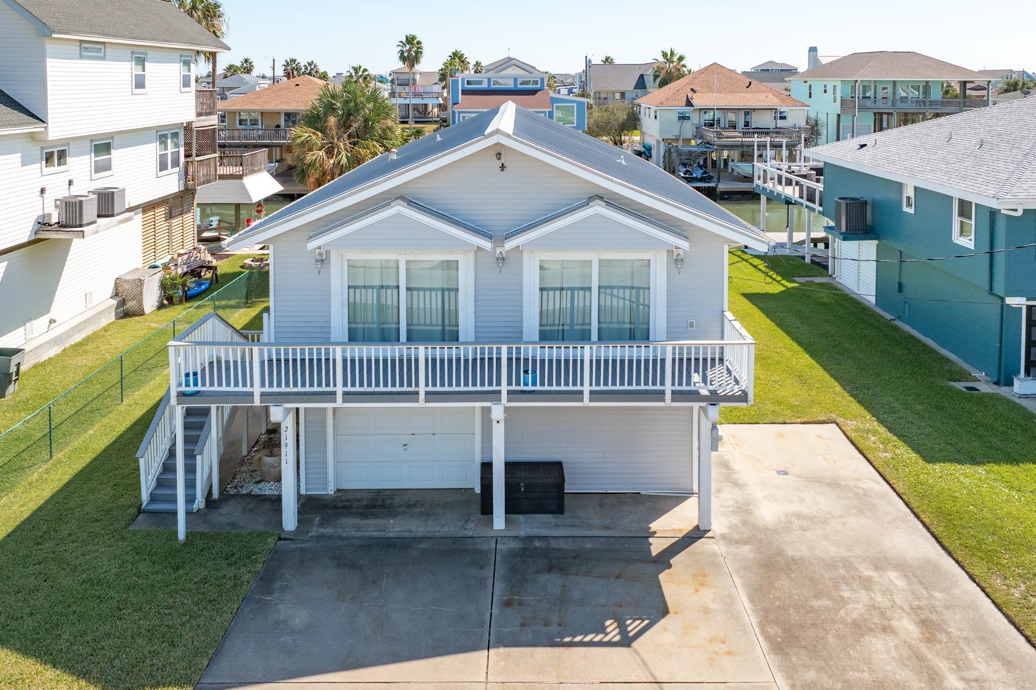 21911 Guadalupe Drive