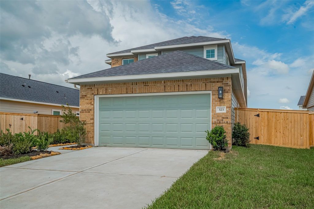 Photo of 323 Palero Path Path, Brookshire, TX 77423 (MLS # 20288340)
