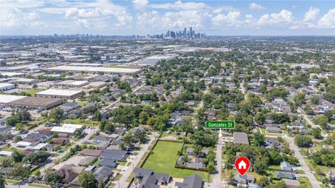 Photo of 7225 Gonzales Street, Houston, TX 77020 (MLS # 86842094)