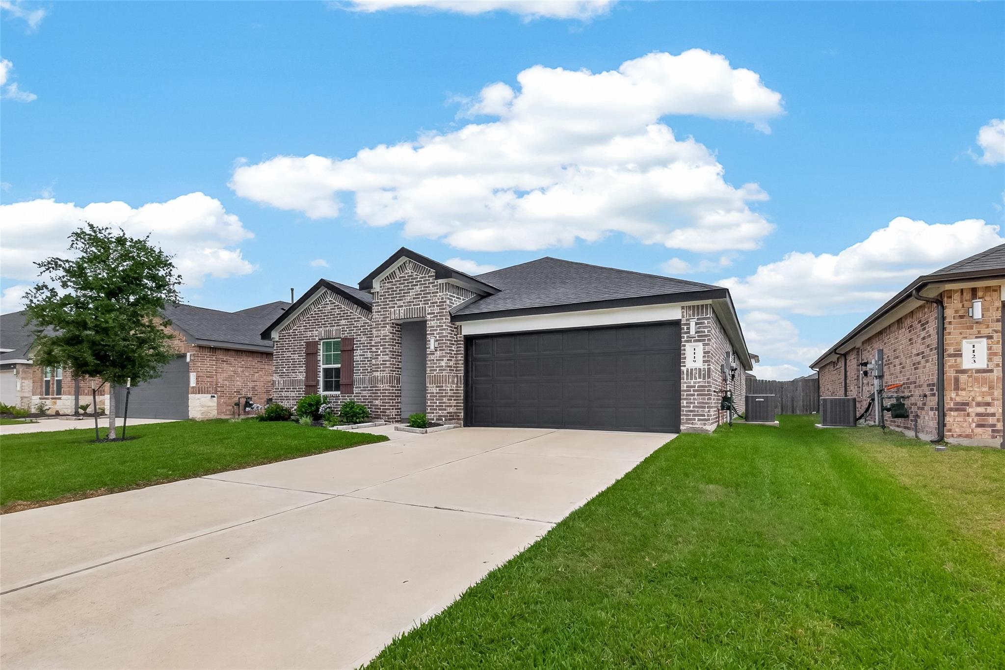 1119 Kinder Sky Lane