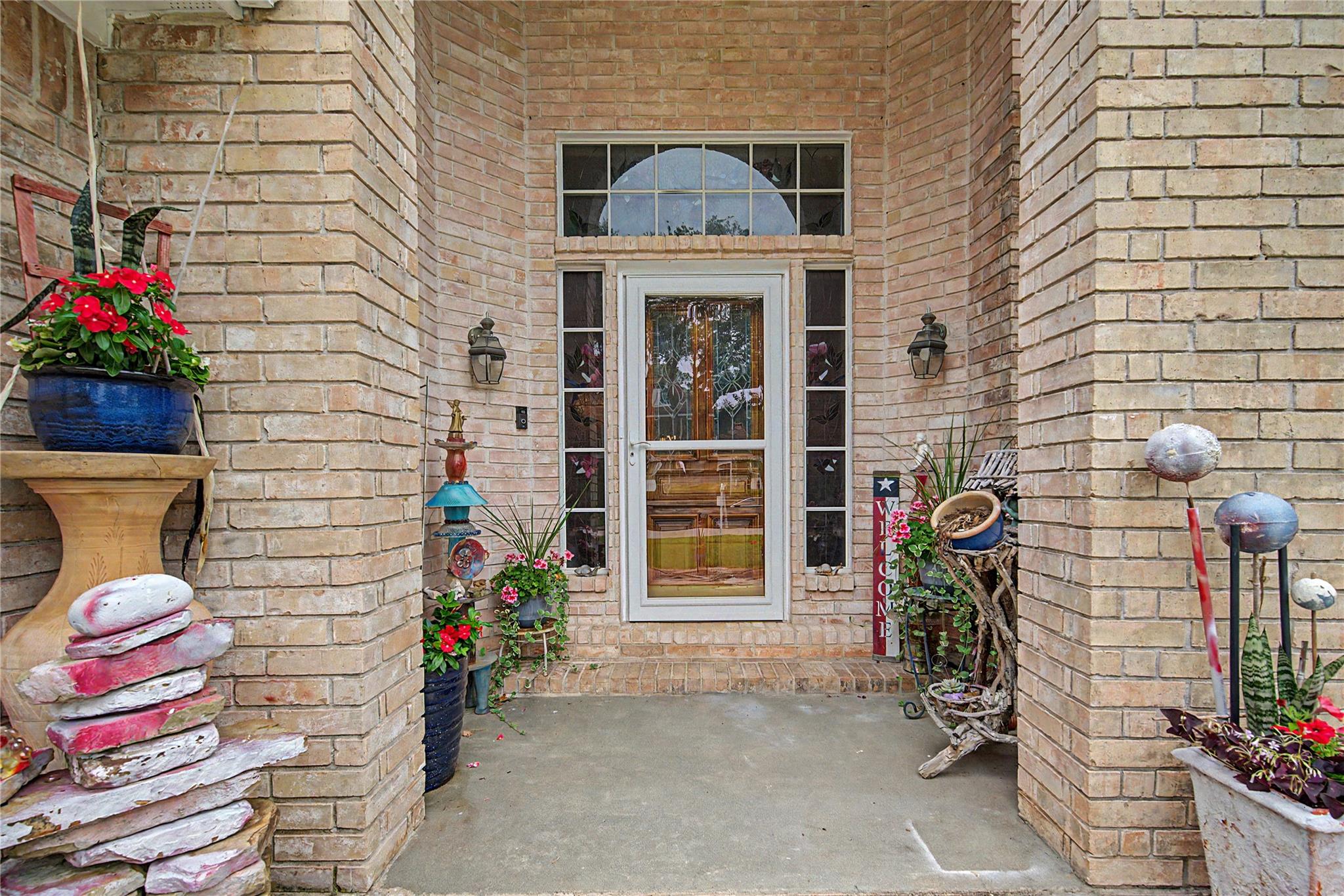 911 Lake Country Drive