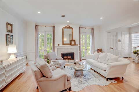 Photo of 2703 Mid Lane #4, Houston, TX 77027 (MLS # 62291603)