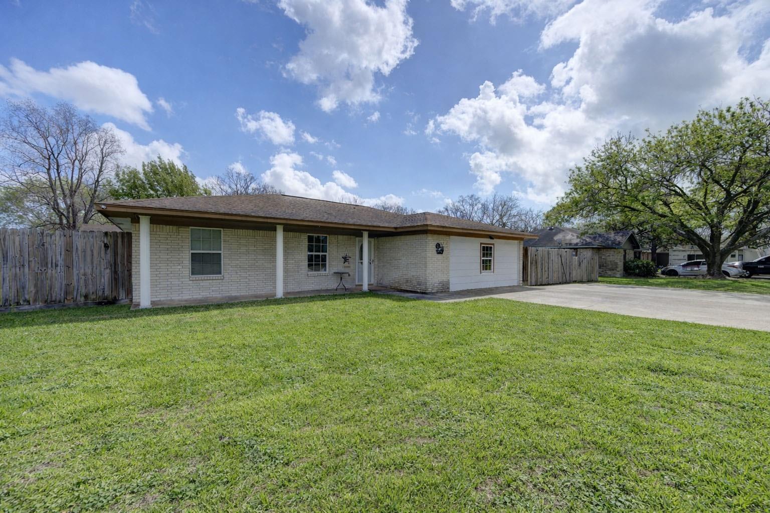 8610 Bluebonnet Street