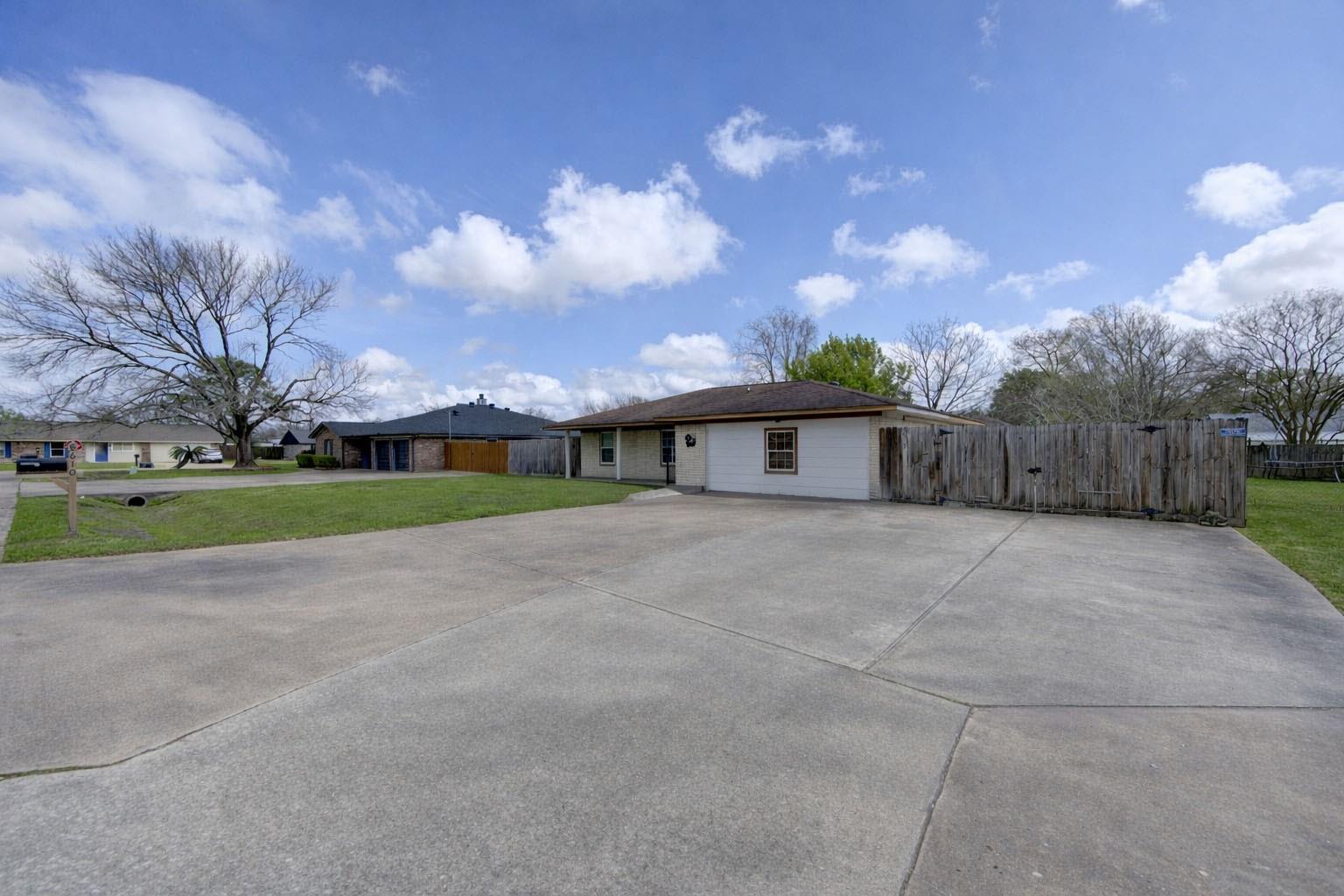 8610 Bluebonnet Street