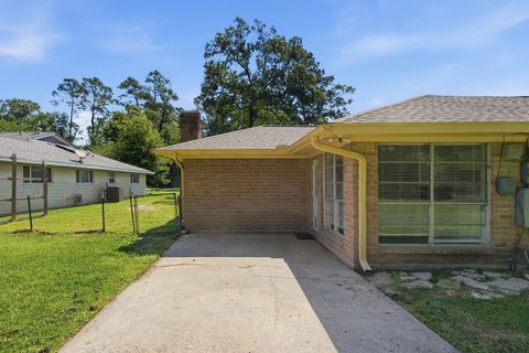 Tiny photo for 25611 Timber Lane Drive, Spring, TX 77386 (MLS # 5670292)
