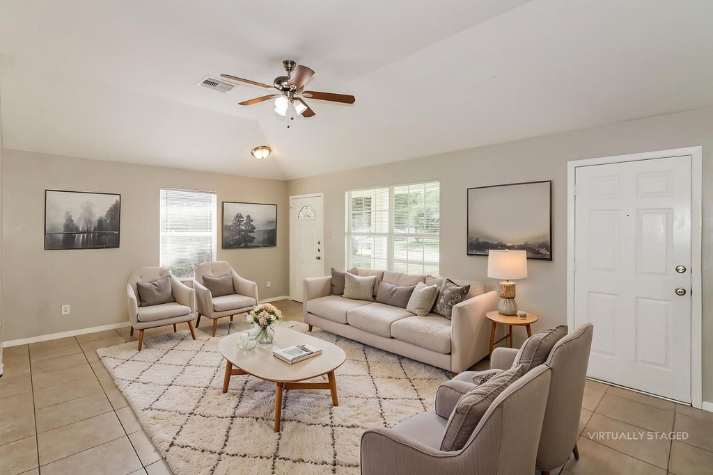 Photo of 19747 Plantation Grove Trail, Katy, TX 77449 (MLS # 46197528)