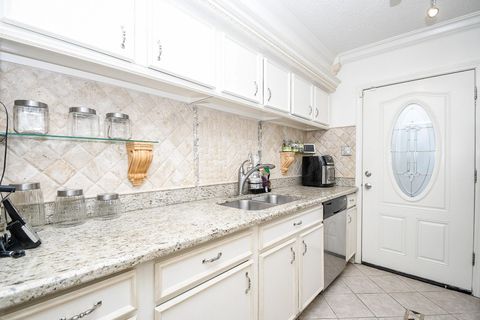 Tiny photo for 1938 Augusta Drive, Houston, TX 77057 (MLS # 95151338)