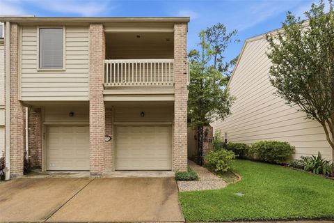 Photo of 10125 Valley Forge Drive, Houston, TX 77042 (MLS # 76730378)
