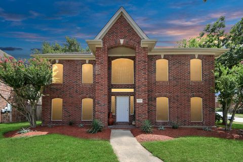 Photo of 1503 Pine Ridge Lane, Pearland, TX 77581 (MLS # 27627303)