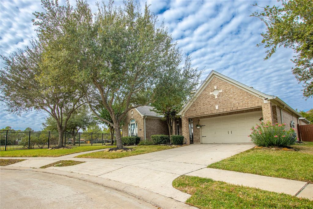 Photo of 25534 Overbrook Terrace Lane, Katy, TX 77494 (MLS # 14191562)