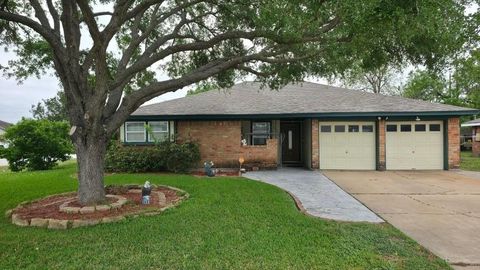 Photo of 3706 Catalina Drive, Deer Park, TX 77536 (MLS # 70702310)