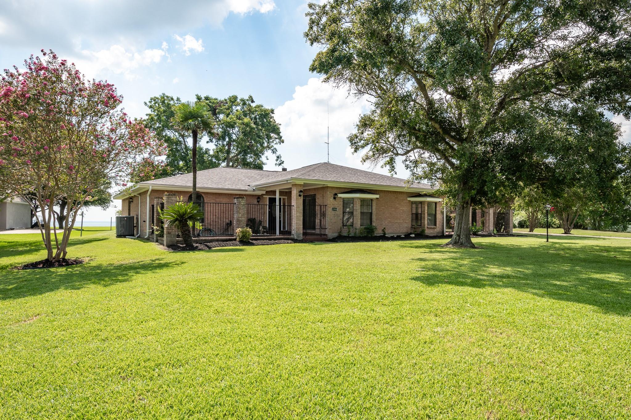 13310 Bay Place