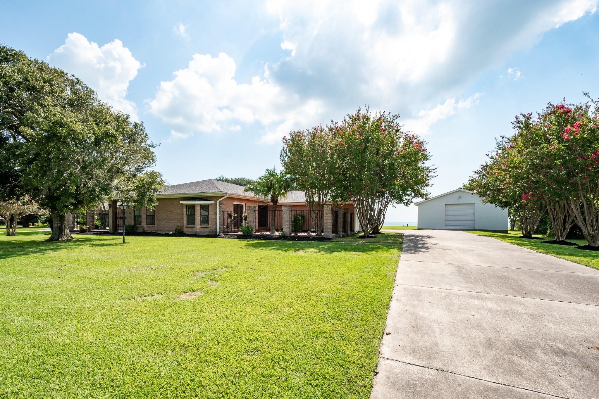 13310 Bay Place