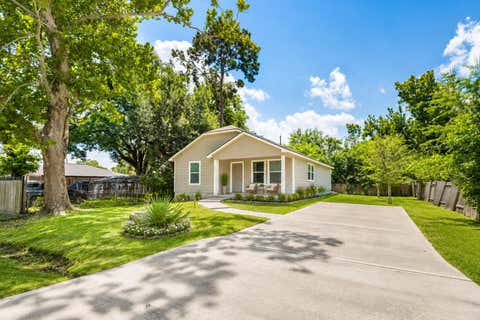 Photo of 5824 Glen Lee Drive, Houston, TX 77396 (MLS # 77347463)