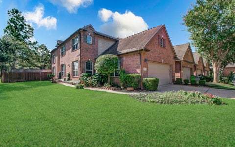 Photo of 1103 Glenwood Canyon Lane, Houston, TX 77077 (MLS # 15200101)