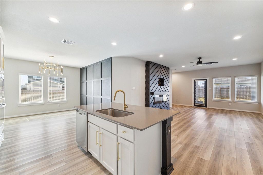 Photo of 12524 Abbey House Court, Houston, TX 77047 (MLS # 87512916)