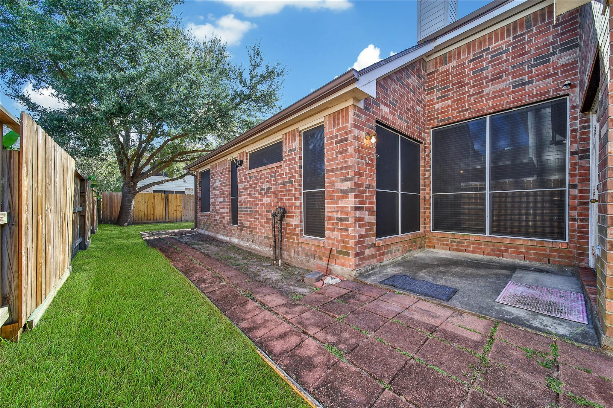 18614 Woodbreeze Drive