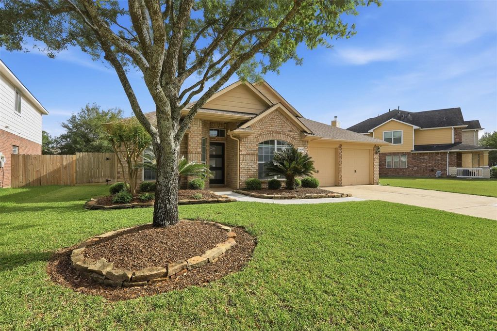 Photo of 23615 Breckenridge Forest Drive, Spring, TX 77373 (MLS # 69739932)