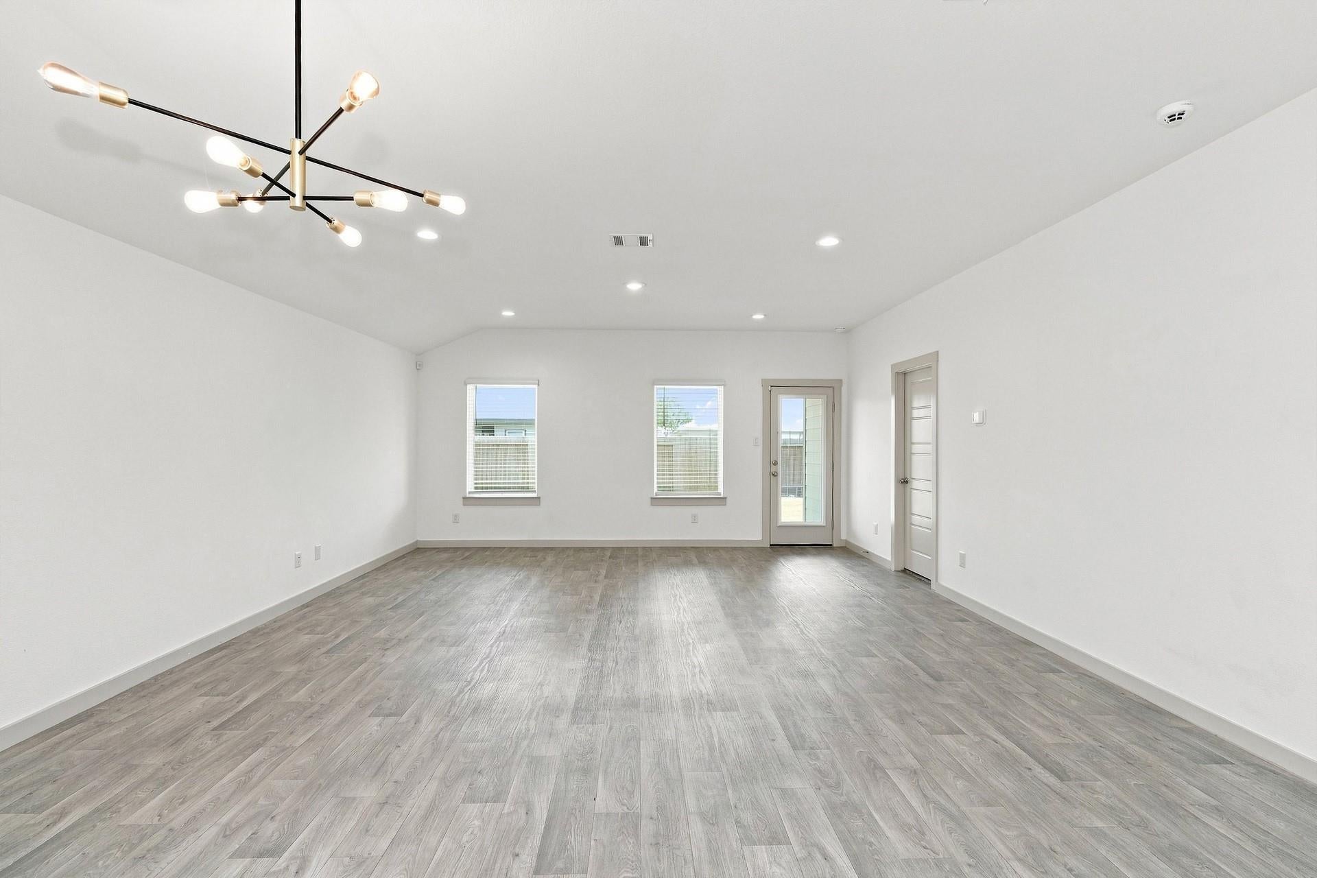 1826 Plantation Place