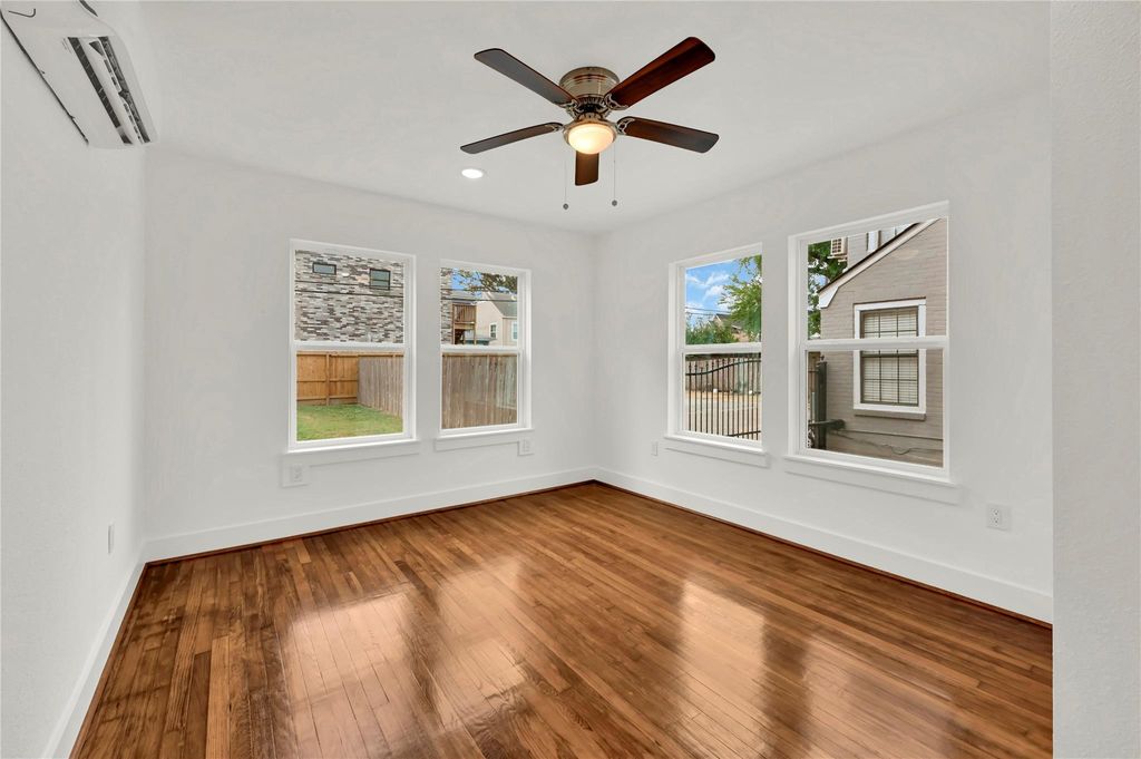 Photo of 6620 Lawndale Street #4, Houston, TX 77023 (MLS # 6024873)