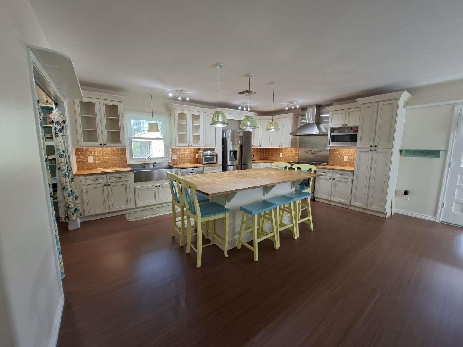 14025 Oak Lake Village Drive